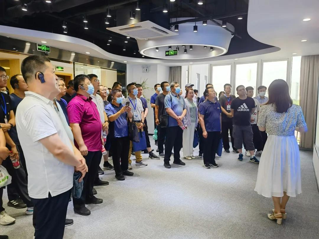 德州市深化放管服改革、优化营商环境专题考察团一行莅临K8·凯发科技考察调研