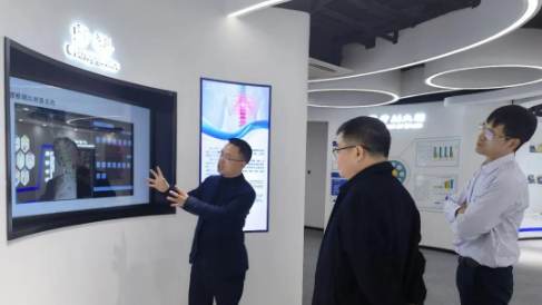 广西产业技术研究院副院长杜文宏一行莅临K8·凯发科技、啄云智能考察调研