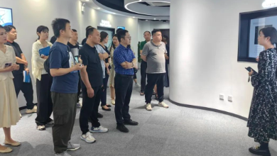 上海市开发区协会考察团赴K8·凯发科技考察交流